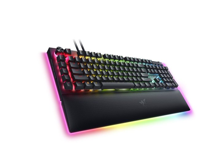 Razer Reveals the Newest Version of Its Iconic BlackWidow Keyboard-2